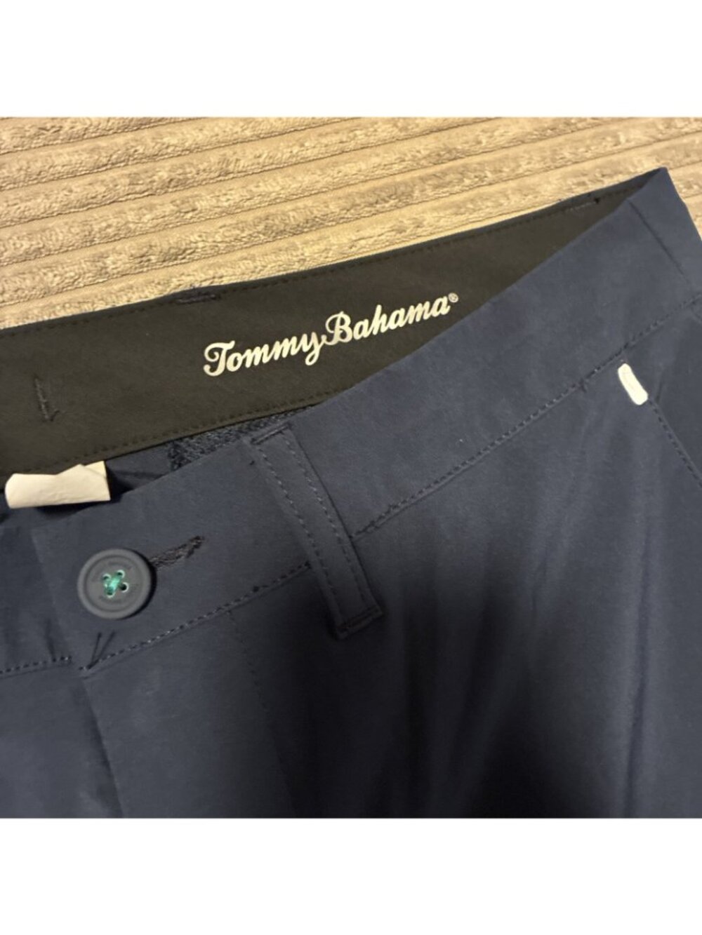 Mens TOMMY BAHAMA Blue Cargo Island Active Cayman Isles Hybrid Board Shorts 30 - Picture 2 of 7